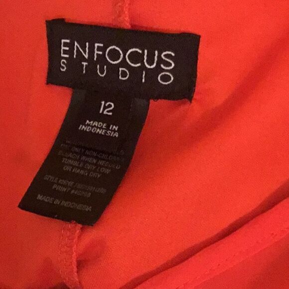 2 tone dress with semi sheer top & stretchy skirt in size 12 by ENFOCUS STUDIO - Picture 12 of 13